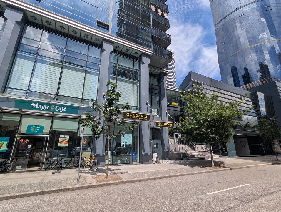 1087 Hornby St, Vancouver, BC