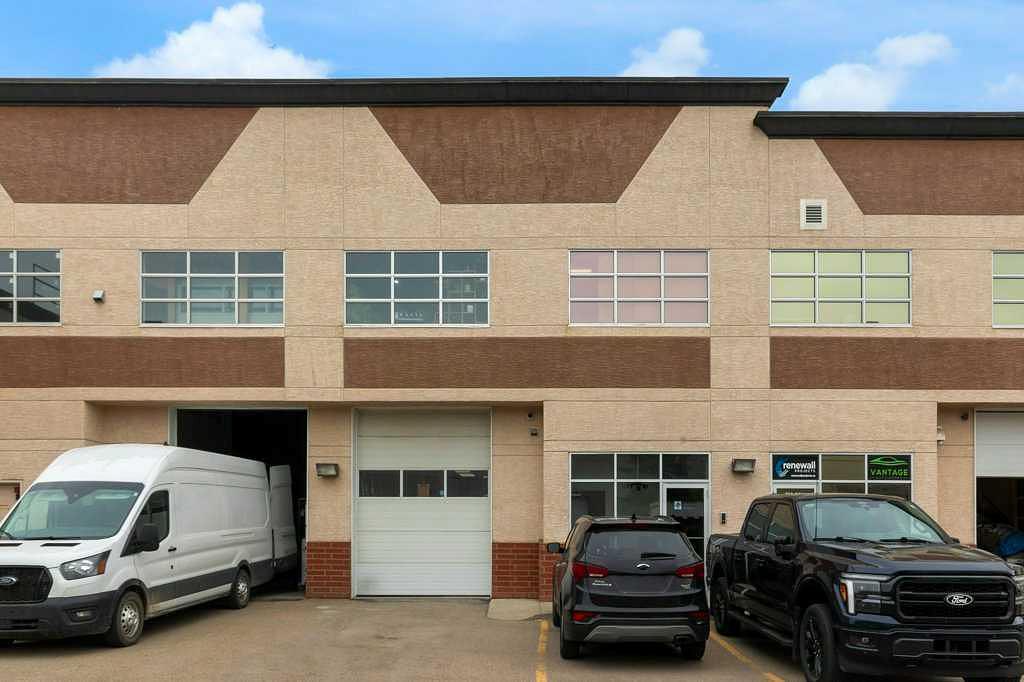 215 - 2914 Kingsview Boulevard Southeast, Airdrie, AB