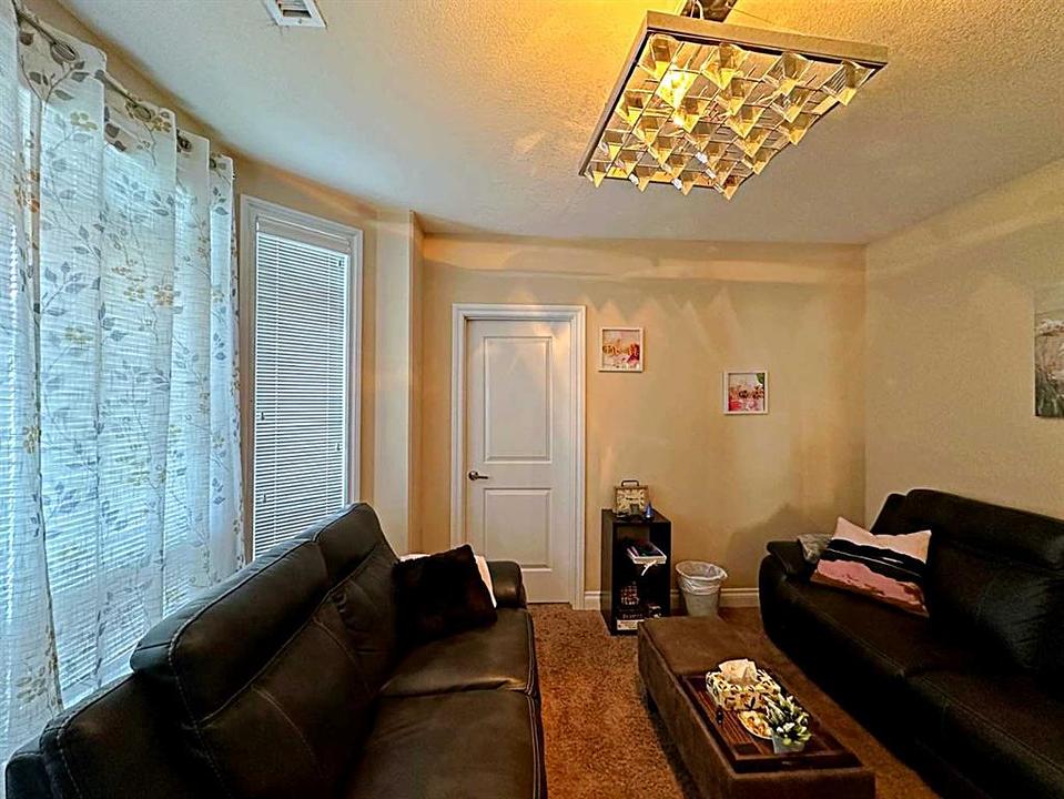 102 - 10110 Fraser Avenue, Fort McMurray, AB