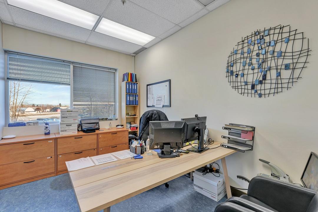 17288 104a Ave, Surrey, BC