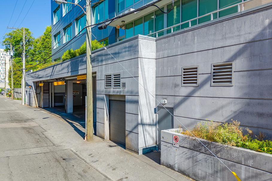 722 & 726 - 550 West Broadway, Vancouver, BC