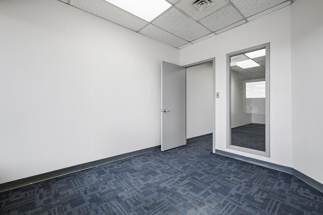 220 - 3016 19 Street Northeast, Calgary, AB