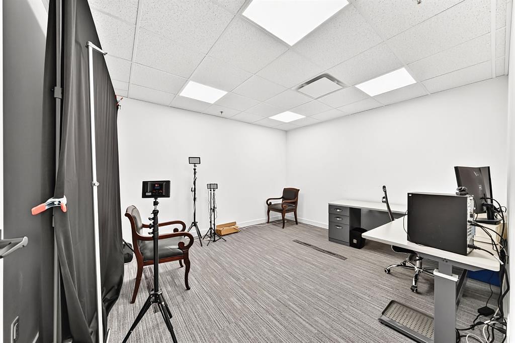 910 - 634 6 Avenue Southwest, Calgary, AB