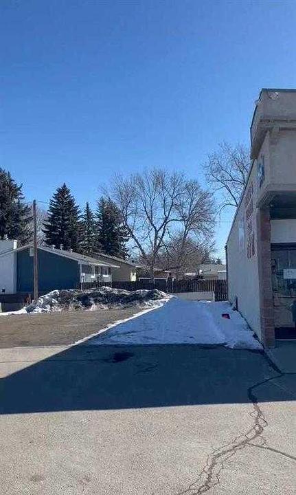 106 Centre Street Southeast, High River, AB