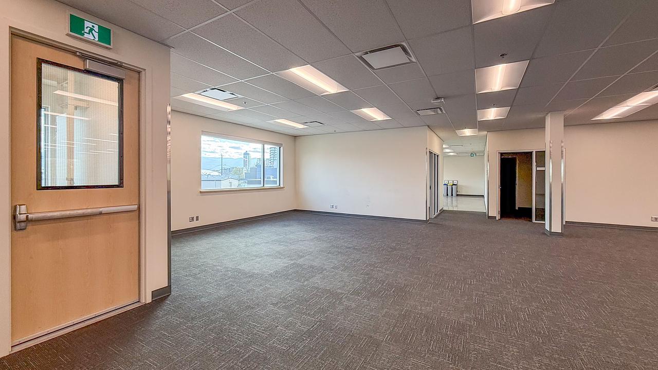 200 - 1090 Manhattan Drive, Kelowna, BC