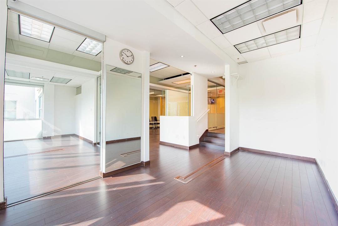 225 - 220-8600 Cambie Road, Richmond, BC