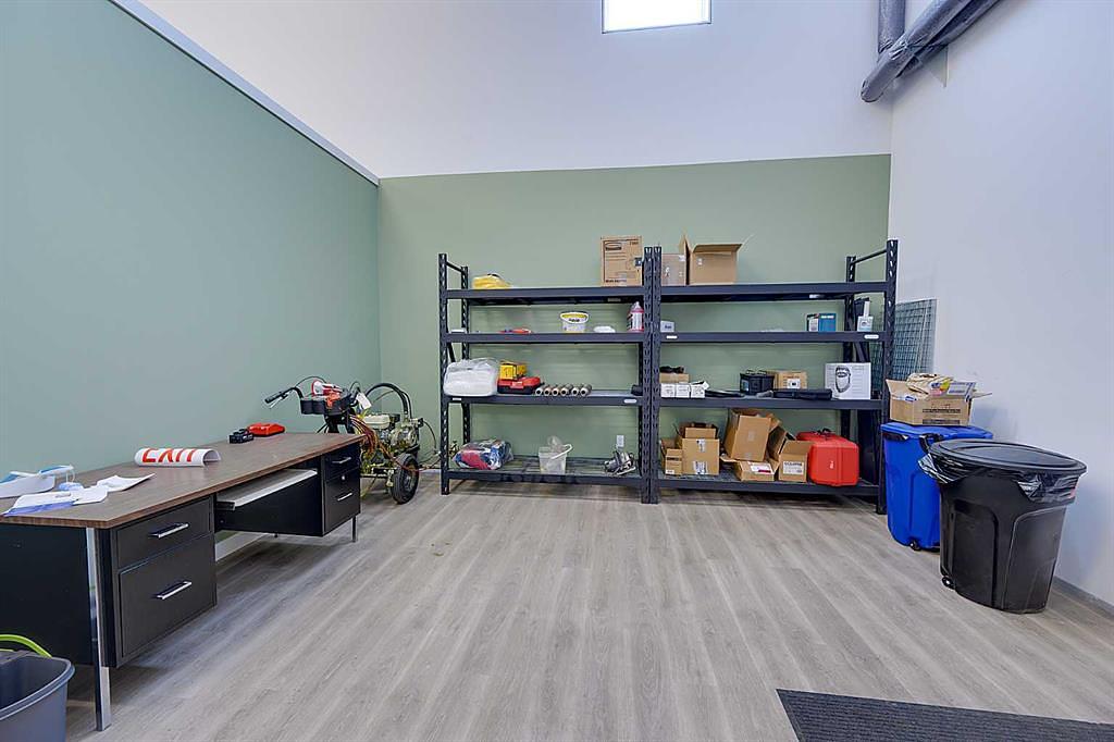 303a Larch Close, Red Deer, AB