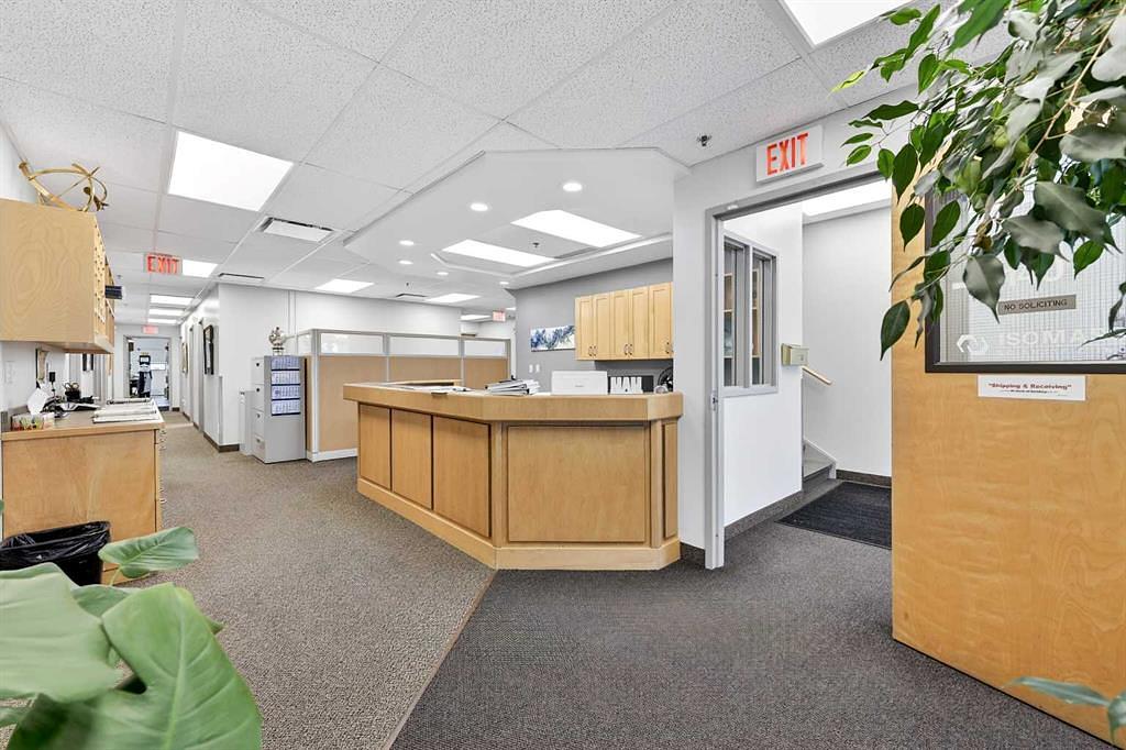 140 - 5700 1 Street Southwest, Calgary, AB