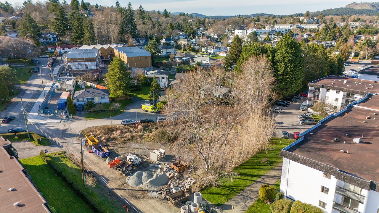 1544 Christmas Avenue, Victoria, BC