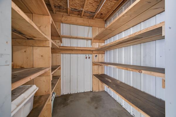 39325 Range Road 273, Bentley, AB