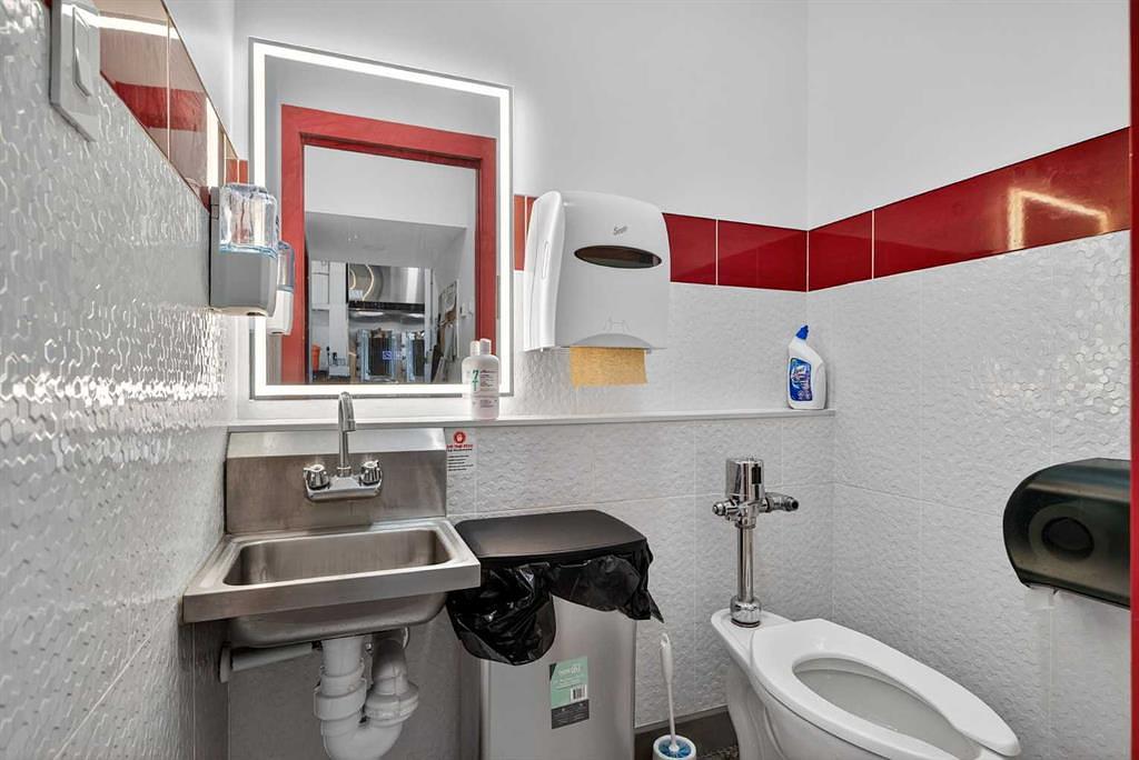 1115 Saint Albert Trail, St. Albert, AB