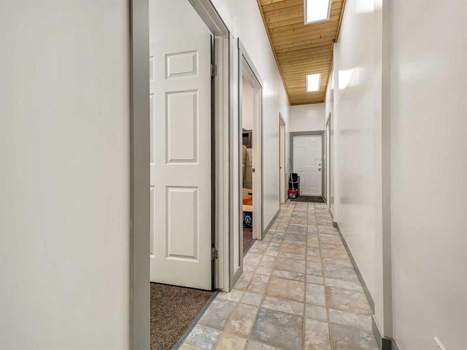 19 Broadway Street North, Raymond, AB