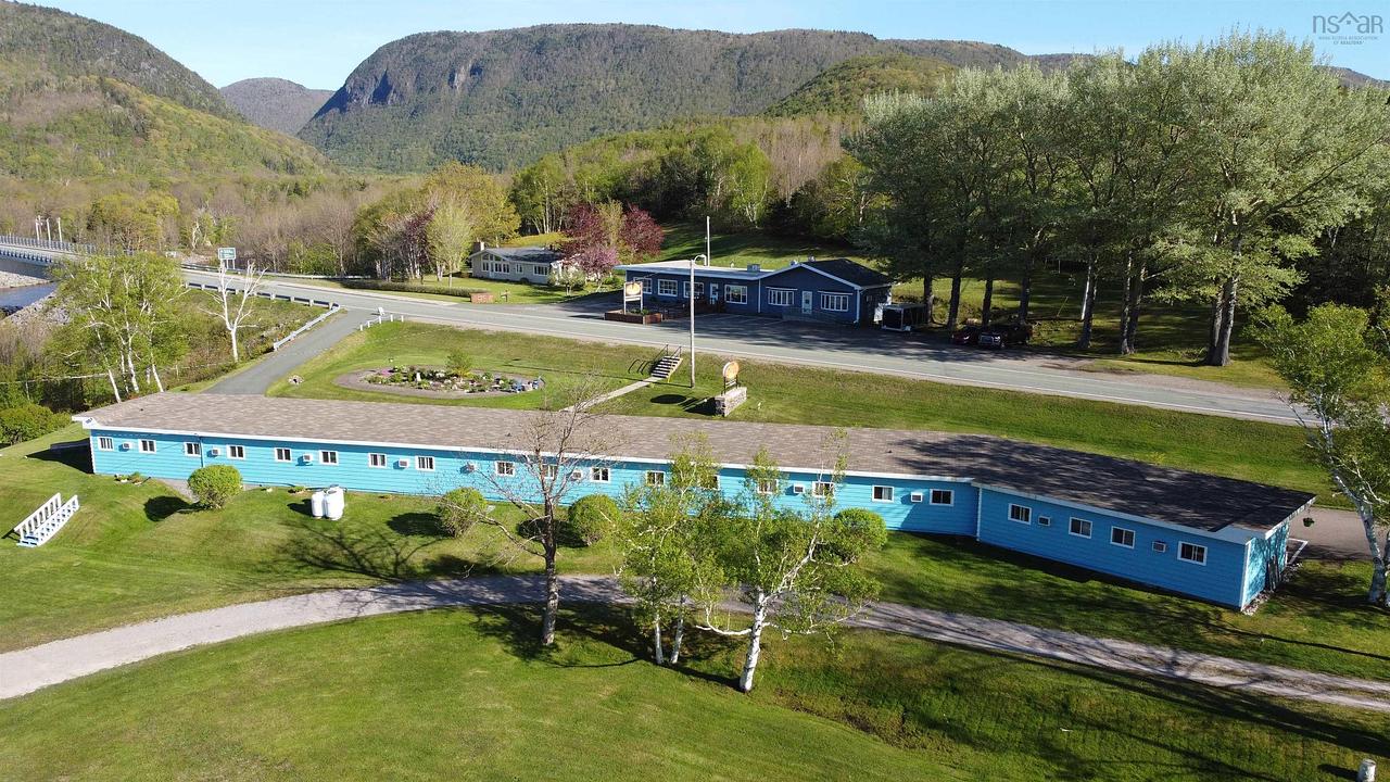 16537 Cabot Trail, Petit Étang, NS
