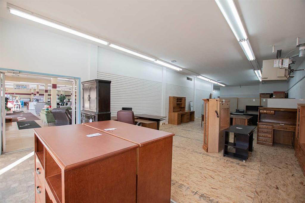 10012 100 Avenue, Grande Prairie, AB