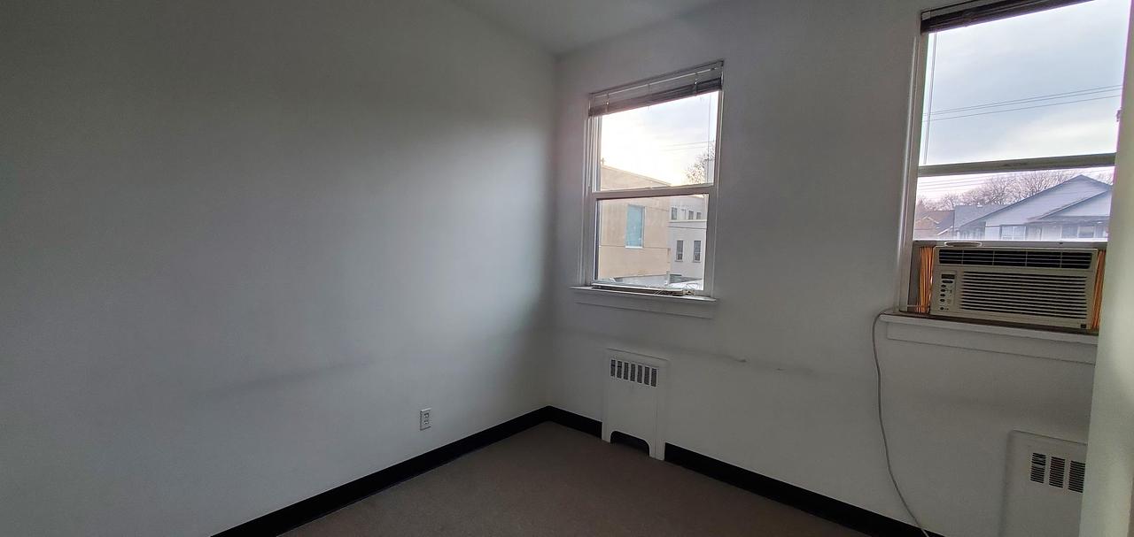 202-203 - 1828 W Broadway, Vancouver, BC