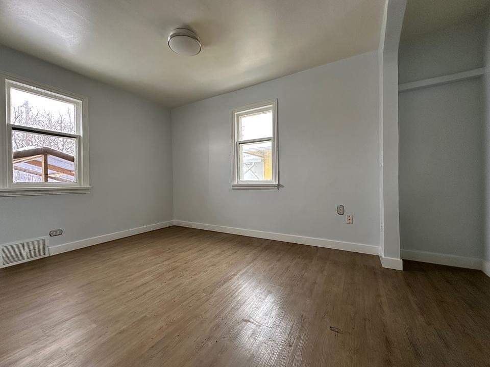 1101 22 Avenue Northwest, Calgary, AB