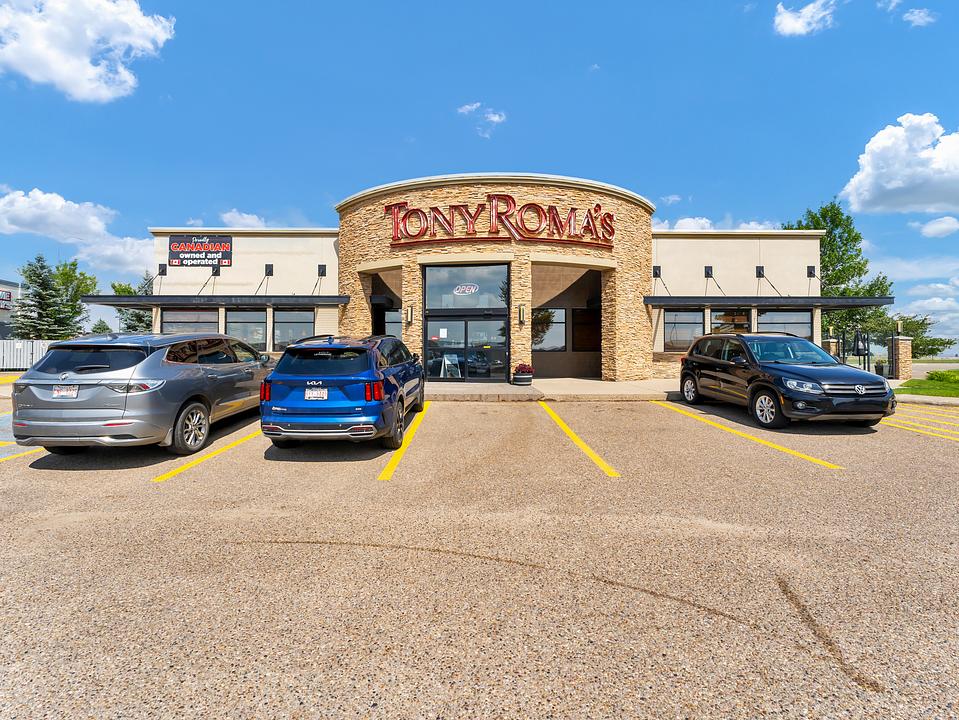 #4-103 - Strachan Road Southeast, Medicine Hat, AB