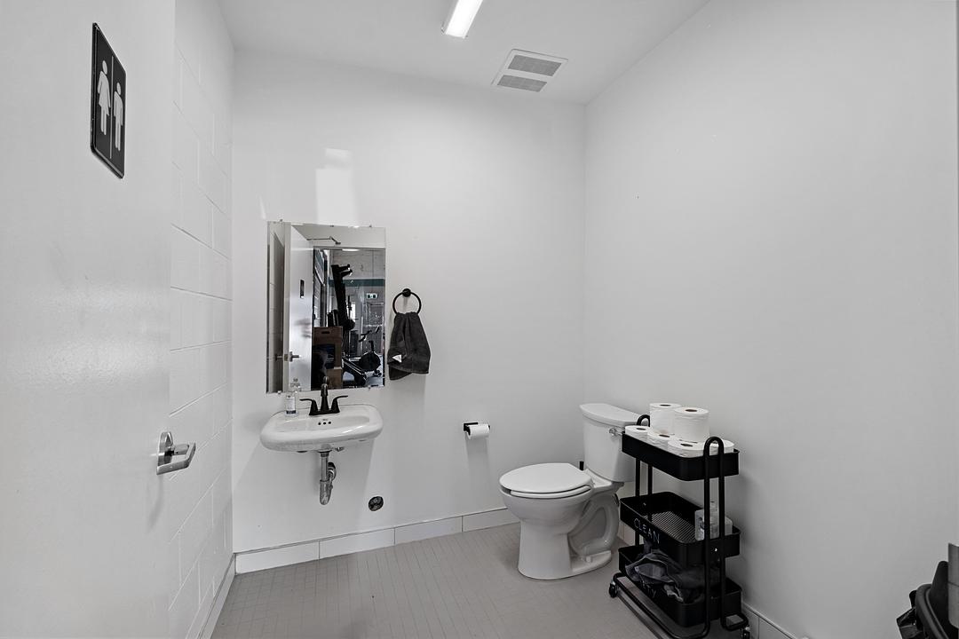 101 Riverside Drive, North Vancouver, BC