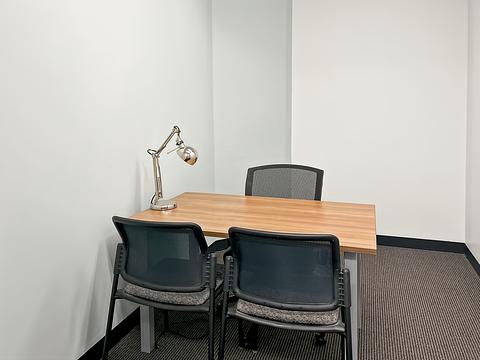1111 Boulevard Dr.-Frederik-Philips, Montréal, QC