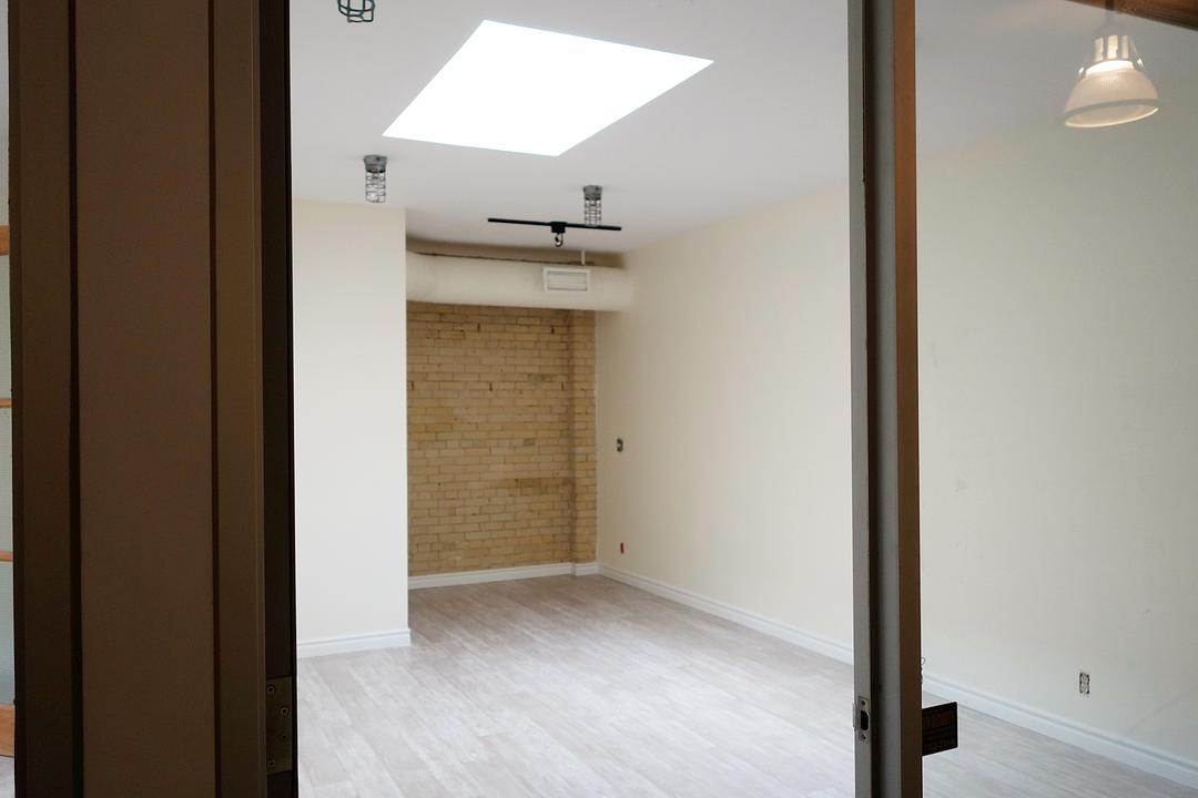 203-204 - 11 Davies Avenue, Toronto, ON