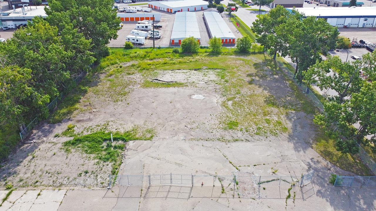 7905 50 Avenue, Red Deer, AB