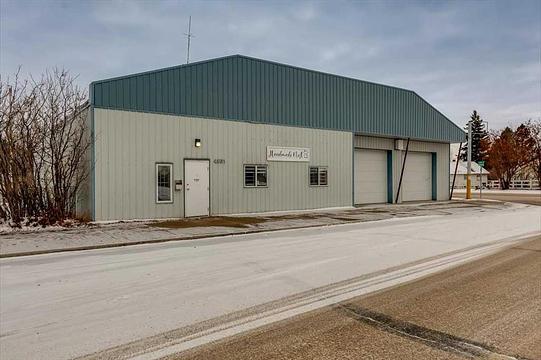 4831 Main Street, Alix, AB