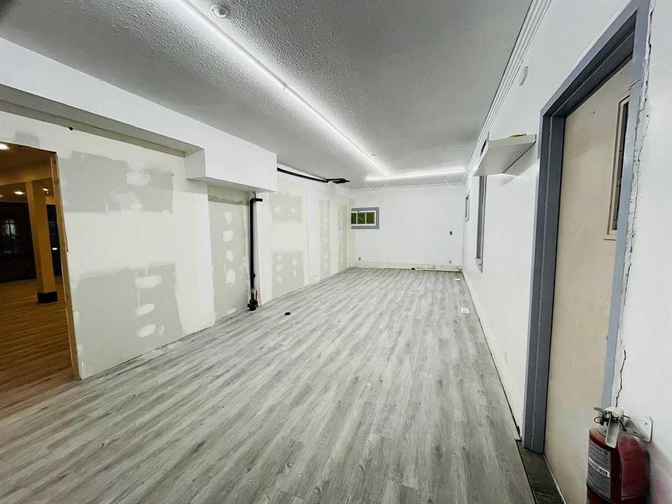 109 14 Street Northwest, Calgary, AB