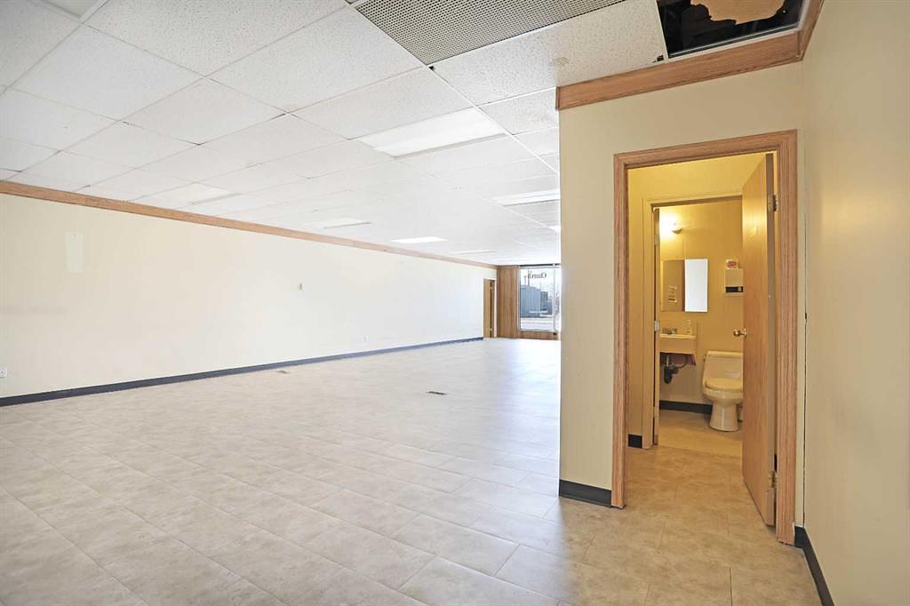 120 1st Avenue East, Brooks, AB