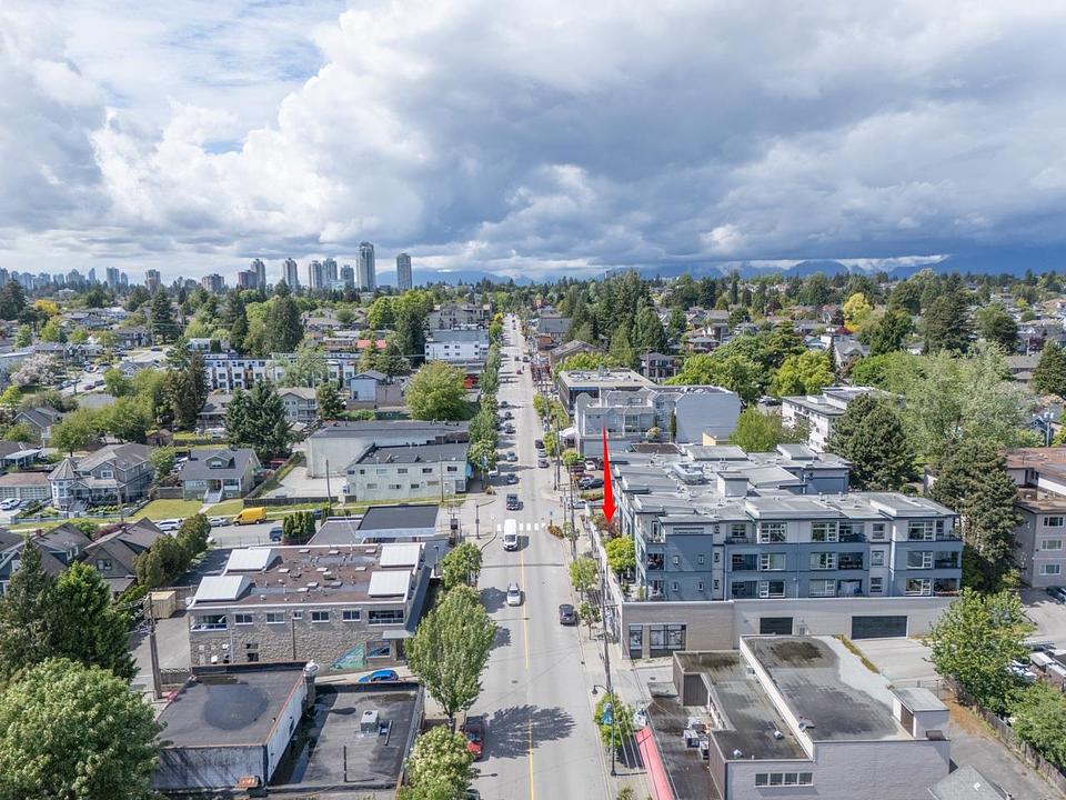 2A - 709 12th Street, New Westminster, BC
