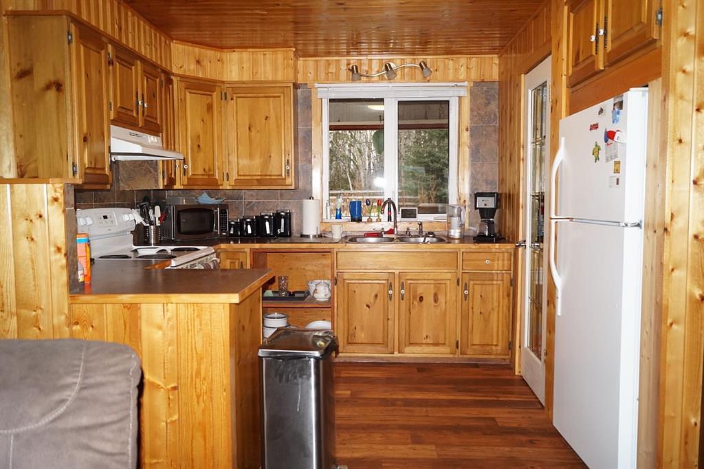 Township Road 323a, Mountain View County, AB