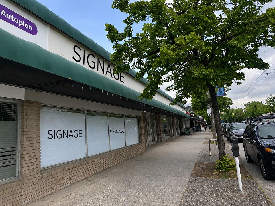 3287 West Broadway, Vancouver, BC