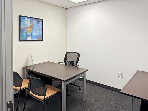 90 Burnhamthorpe Road West, Mississauga, ON
