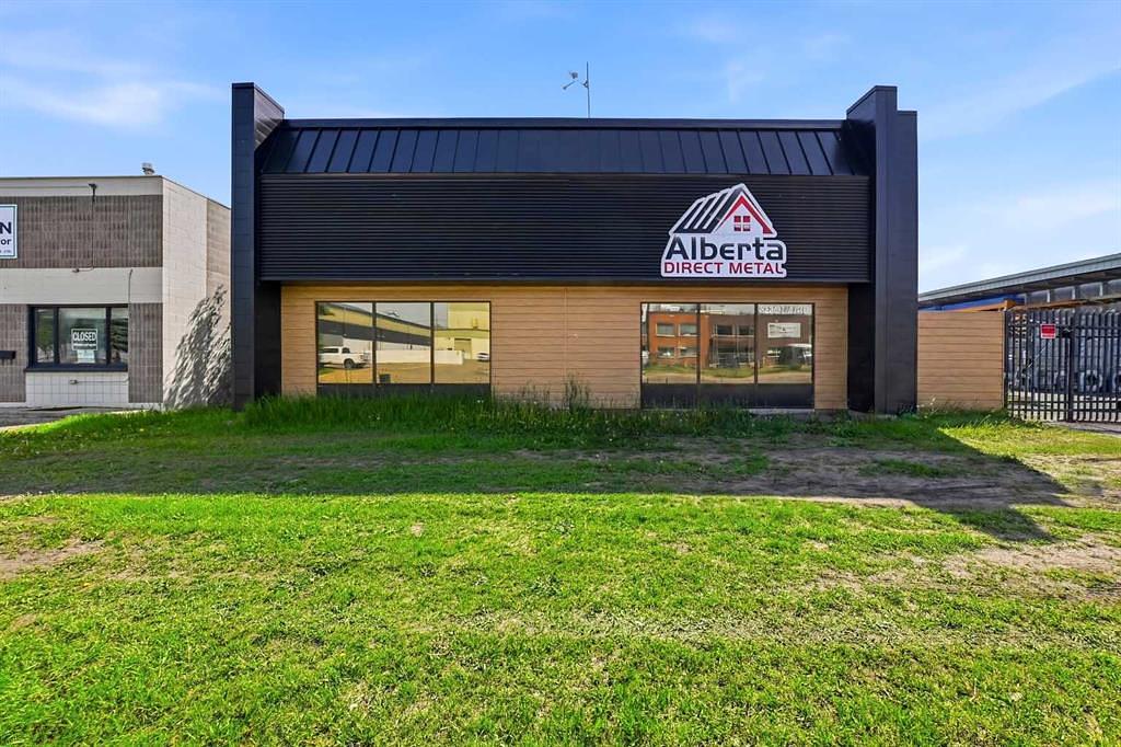 6785 52 Avenue, Red Deer, AB