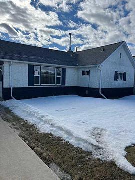 5015 51 Avenue, Whitecourt, AB