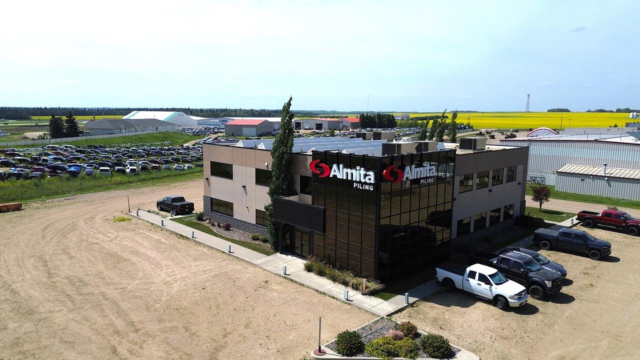 Main - 430077 Range Road 261, Ponoka, AB
