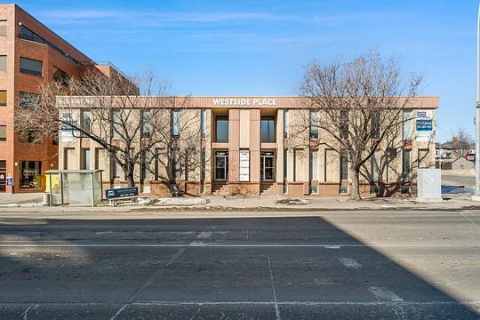 625 14 Street Northwest, Calgary, AB