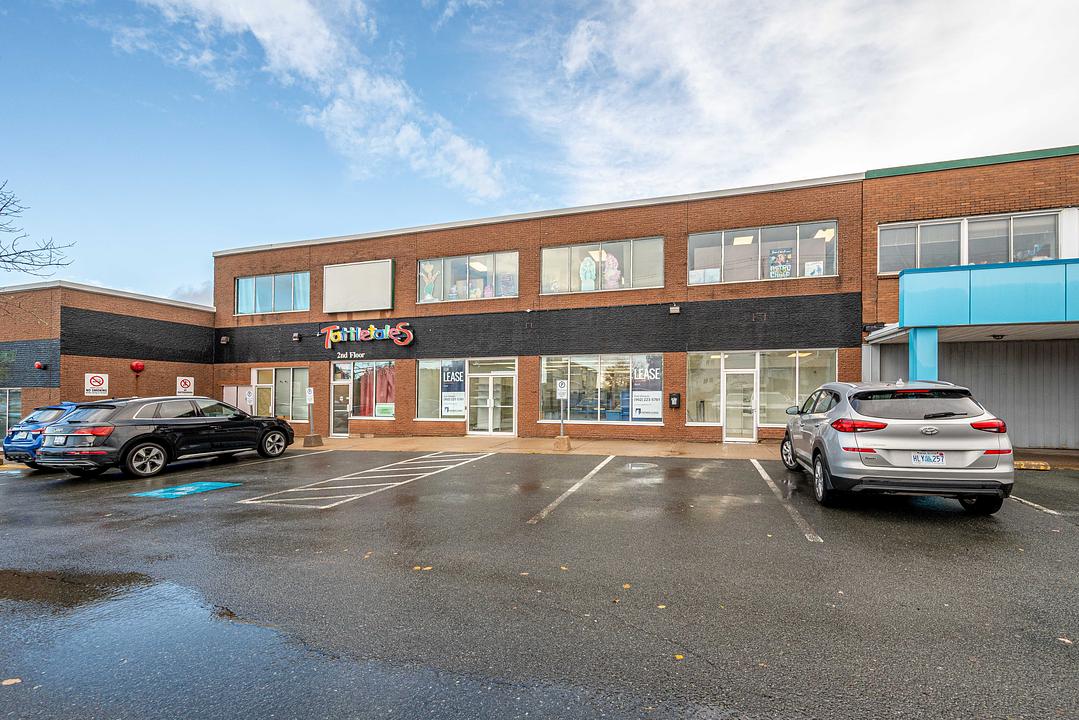 135 - 114 Woodlawn Rd, Dartmouth, NS