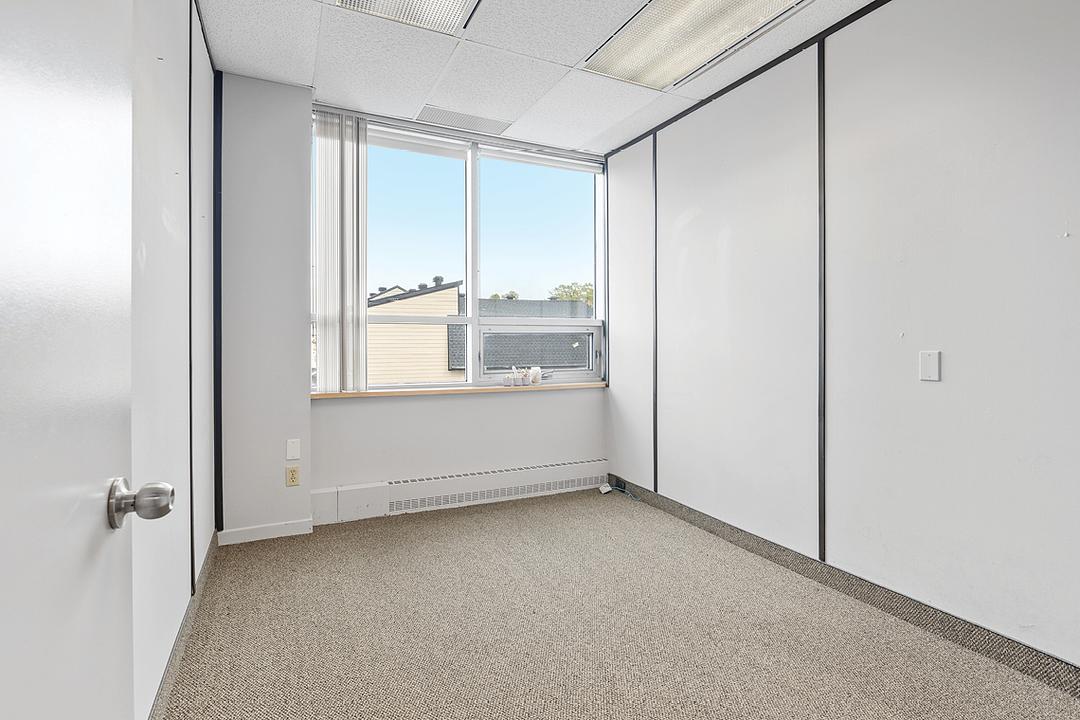 200 - 411 Roosevelt Ave, Ottawa, ON