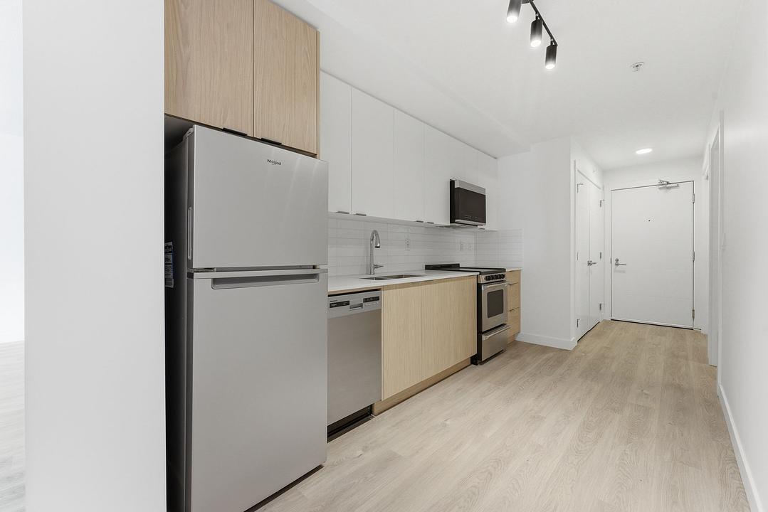 109 - 3360 16 Street Southwest, Calgary, AB