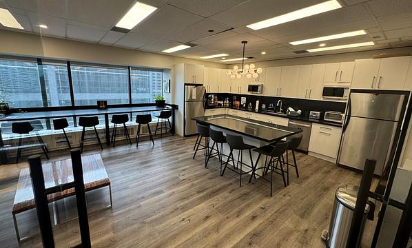 155 University Ave, Toronto, ON