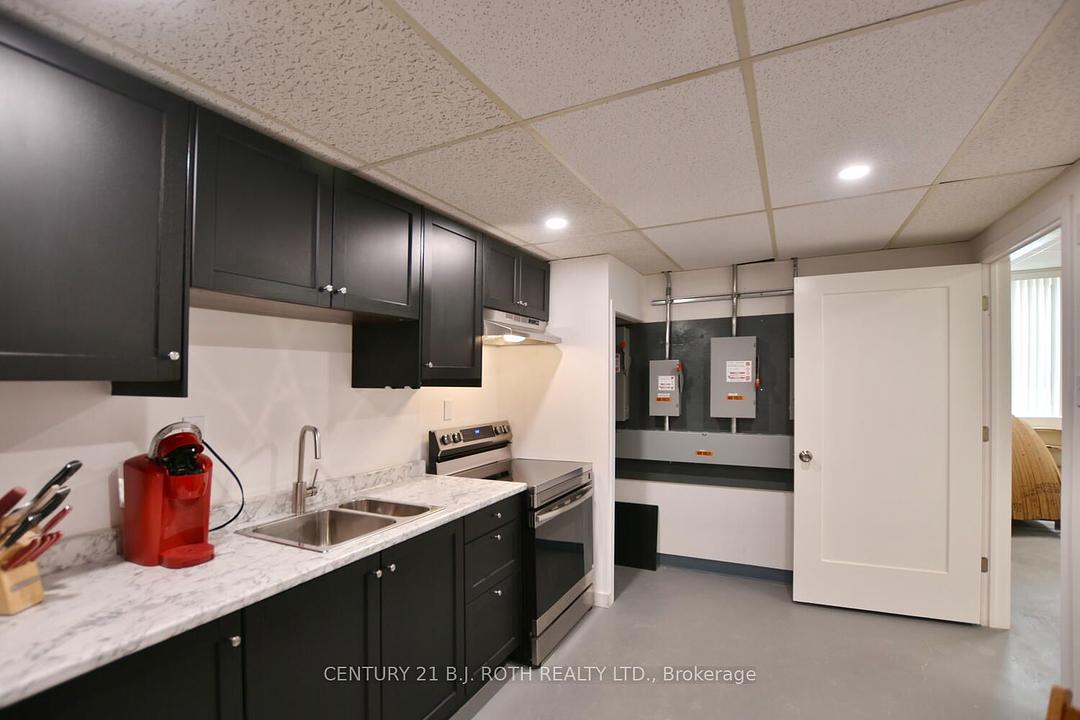 240 9th Avenue East, Owen Sound, ON