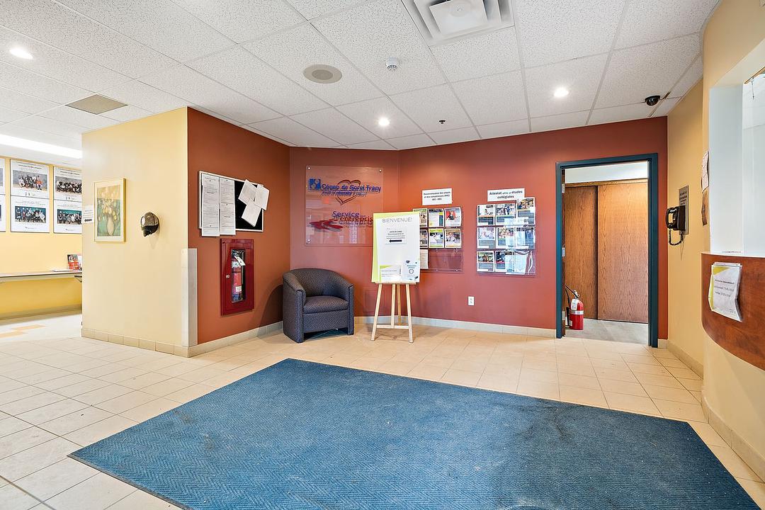 1555 Boulevard Lionel-Boulet, Varennes, QC
