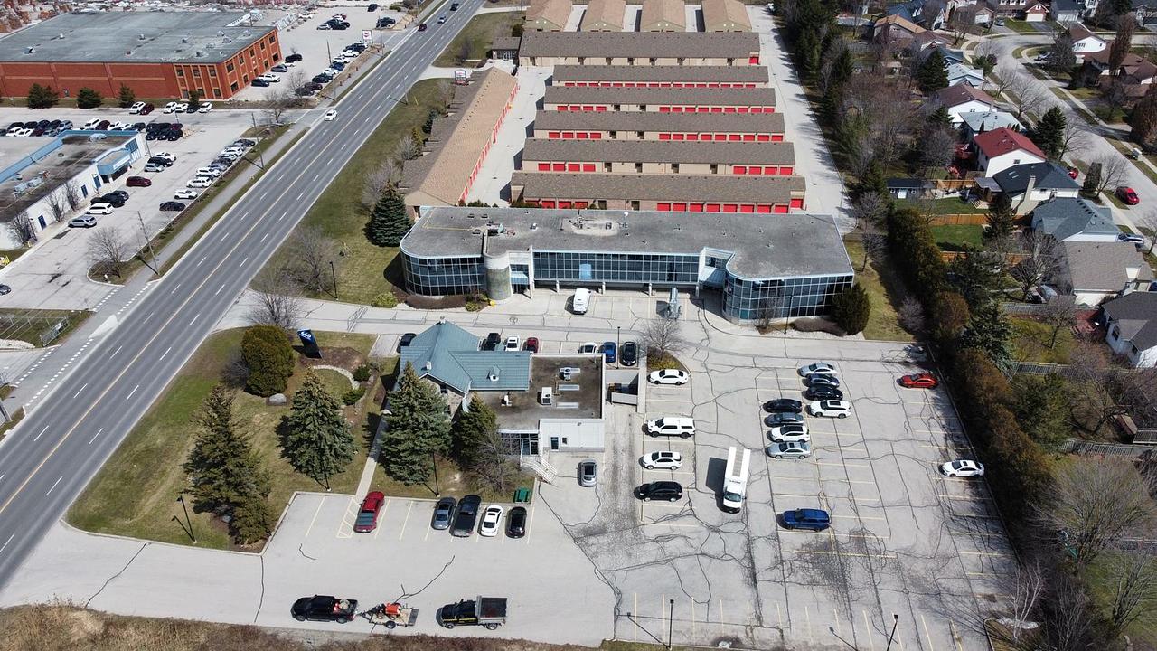 201 - 660 Speedvale Avenue West, Guelph, ON