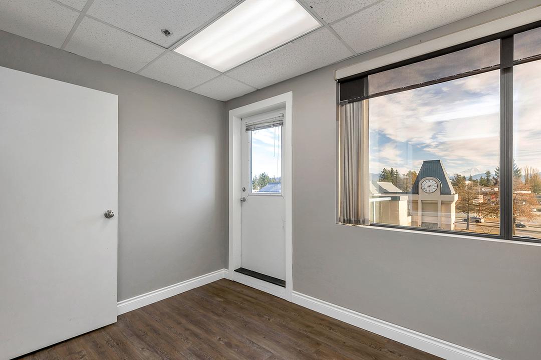 320 - 31935 South Fraser Way, Abbotsford, BC