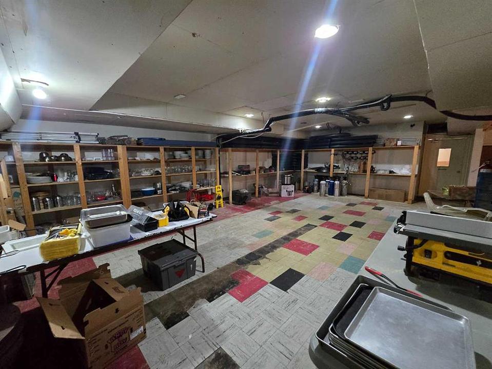 6712 50 Avenue, Red Deer, AB