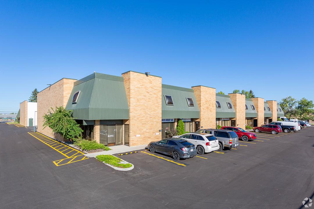 119 - 1919 27 Avenue Northeast, Calgary, AB