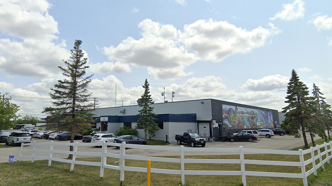 154 Paramount Road, Winnipeg, MB