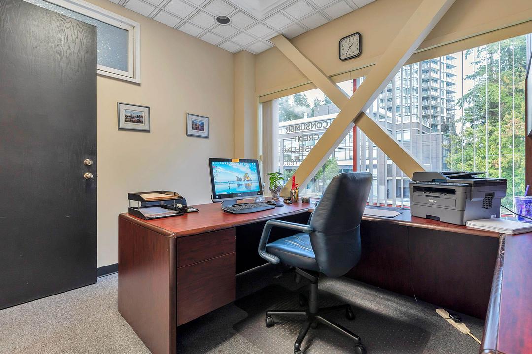 203 - 1120 Westwood Street, Coquitlam, BC