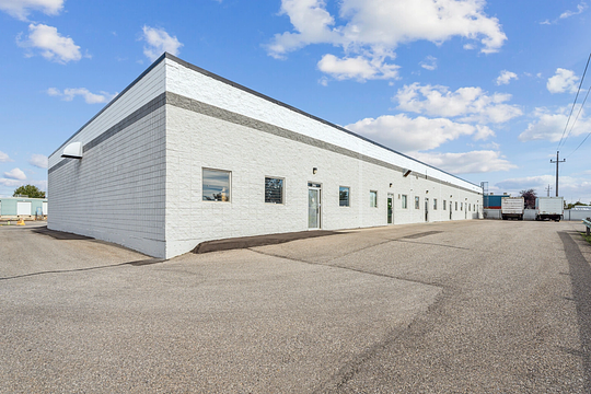 2925 58 Avenue Southeast, Calgary, AB