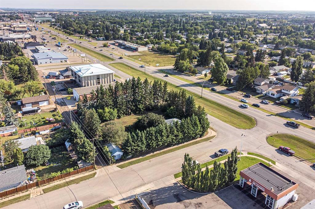 3302 50 Avenue, Lloydminster, AB